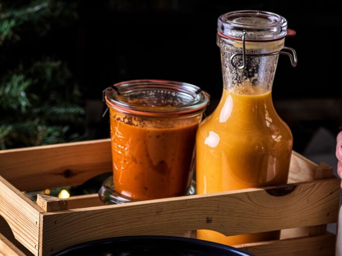 Pastinaak-pompoensoep met chorizoballetjes