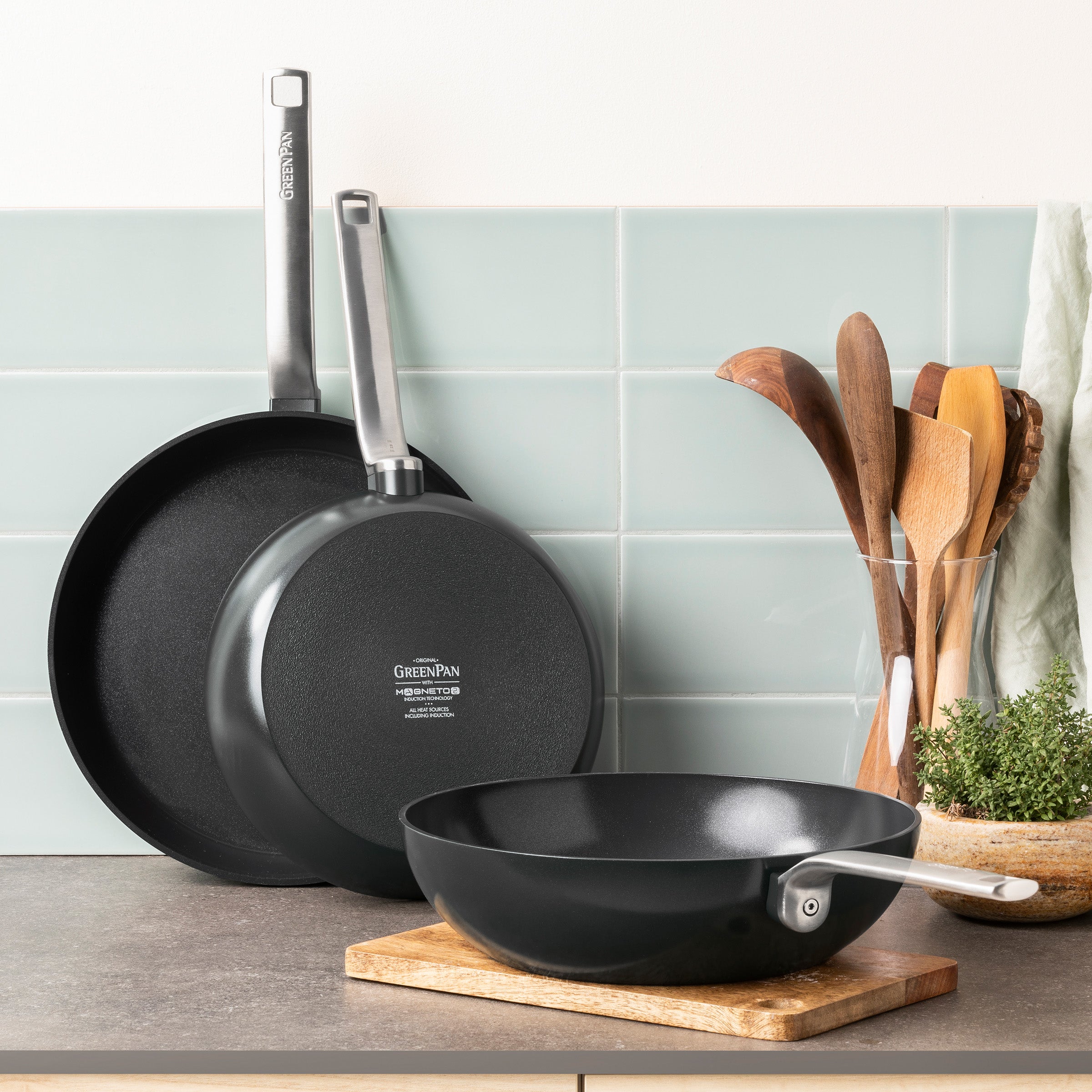 Black wok 28 cm