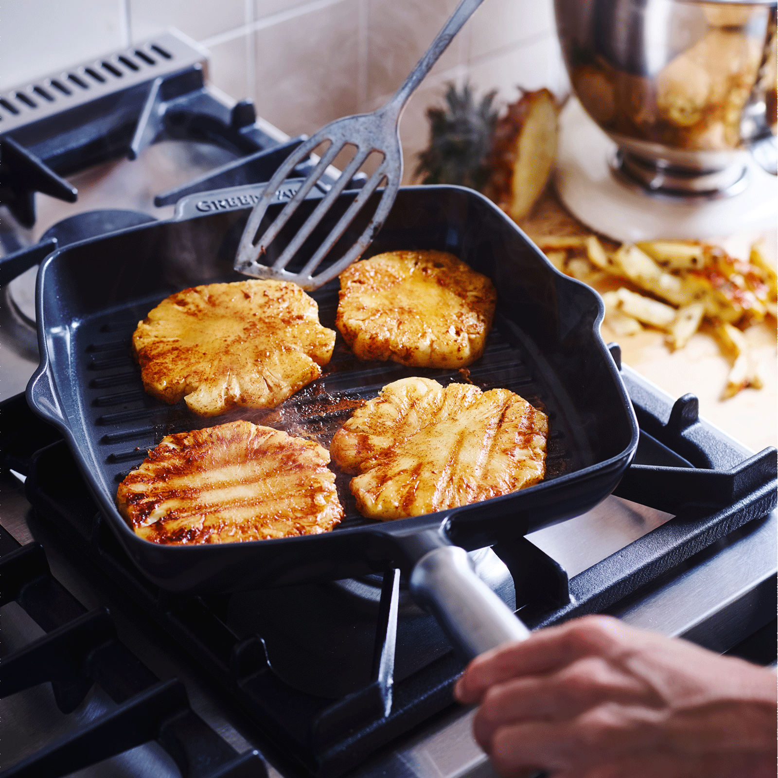 Featherweights Keramische Grillpan grijs met gebakken ananas