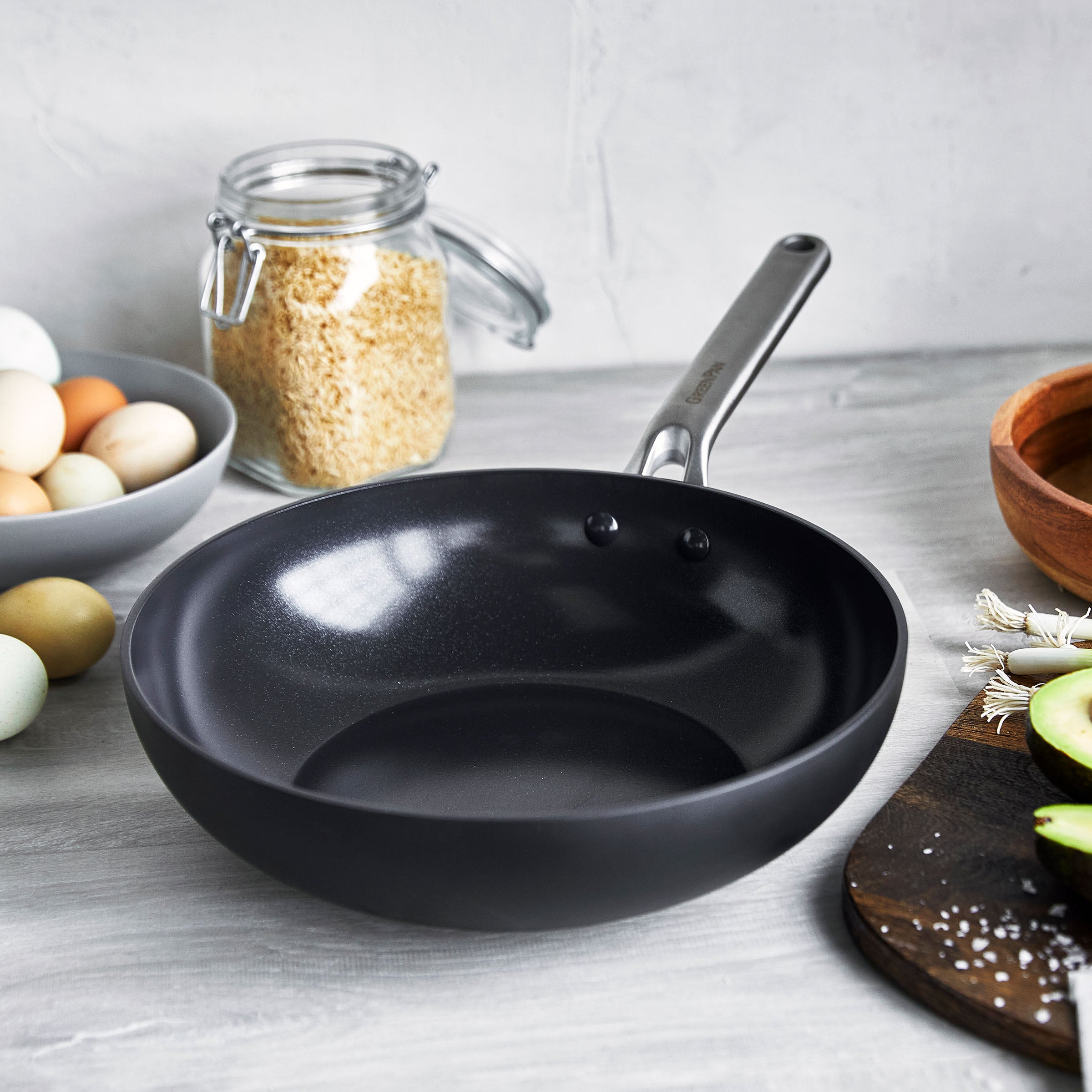 Greenpan Omega Koekenpannen Wokpannen 28cm Keramisch inductie pfas-vri vooraanzicht  