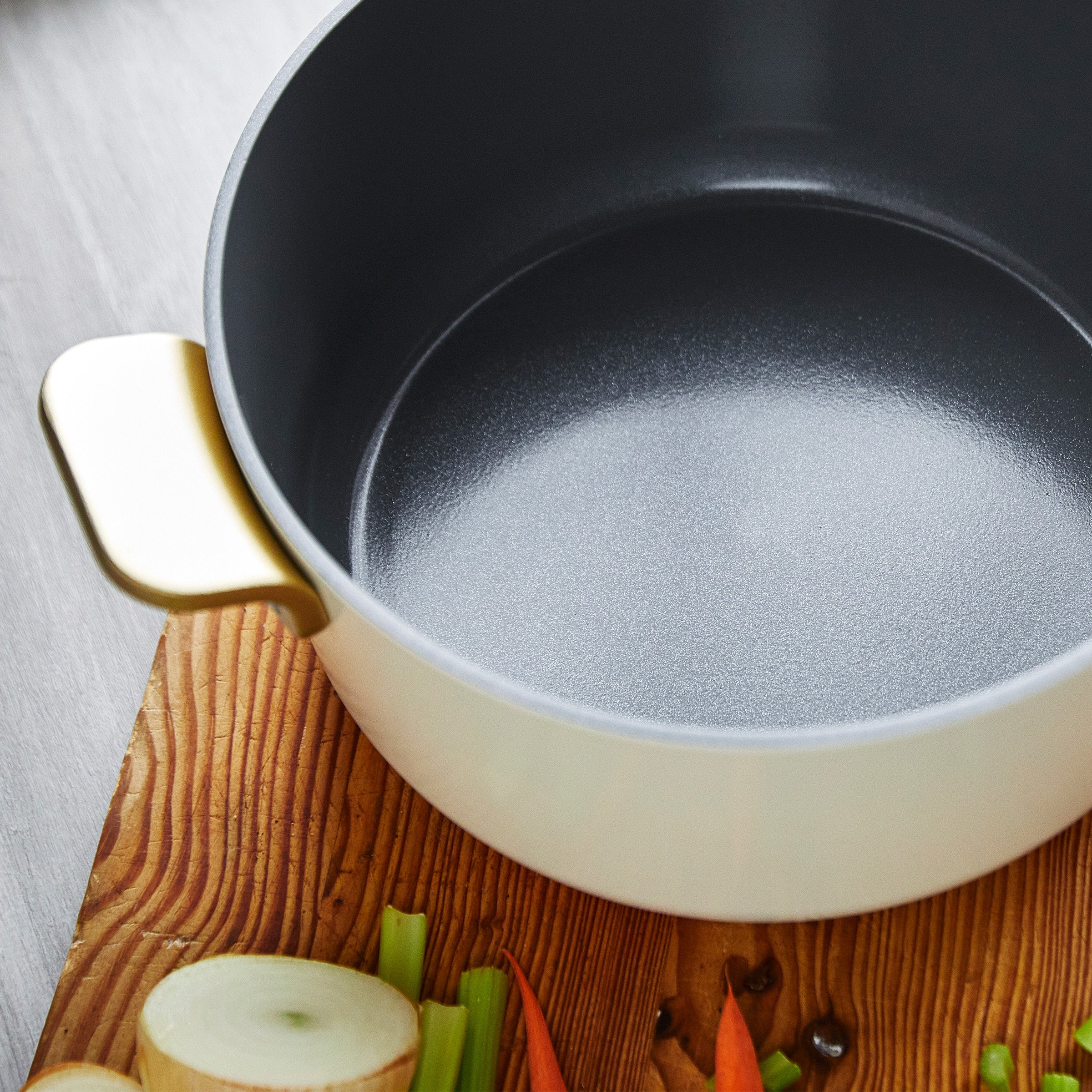GreenPan™ Stanley Tucci™ Ceramic Nonstick 26cm/6.5L Dutch Oven, Carrara White