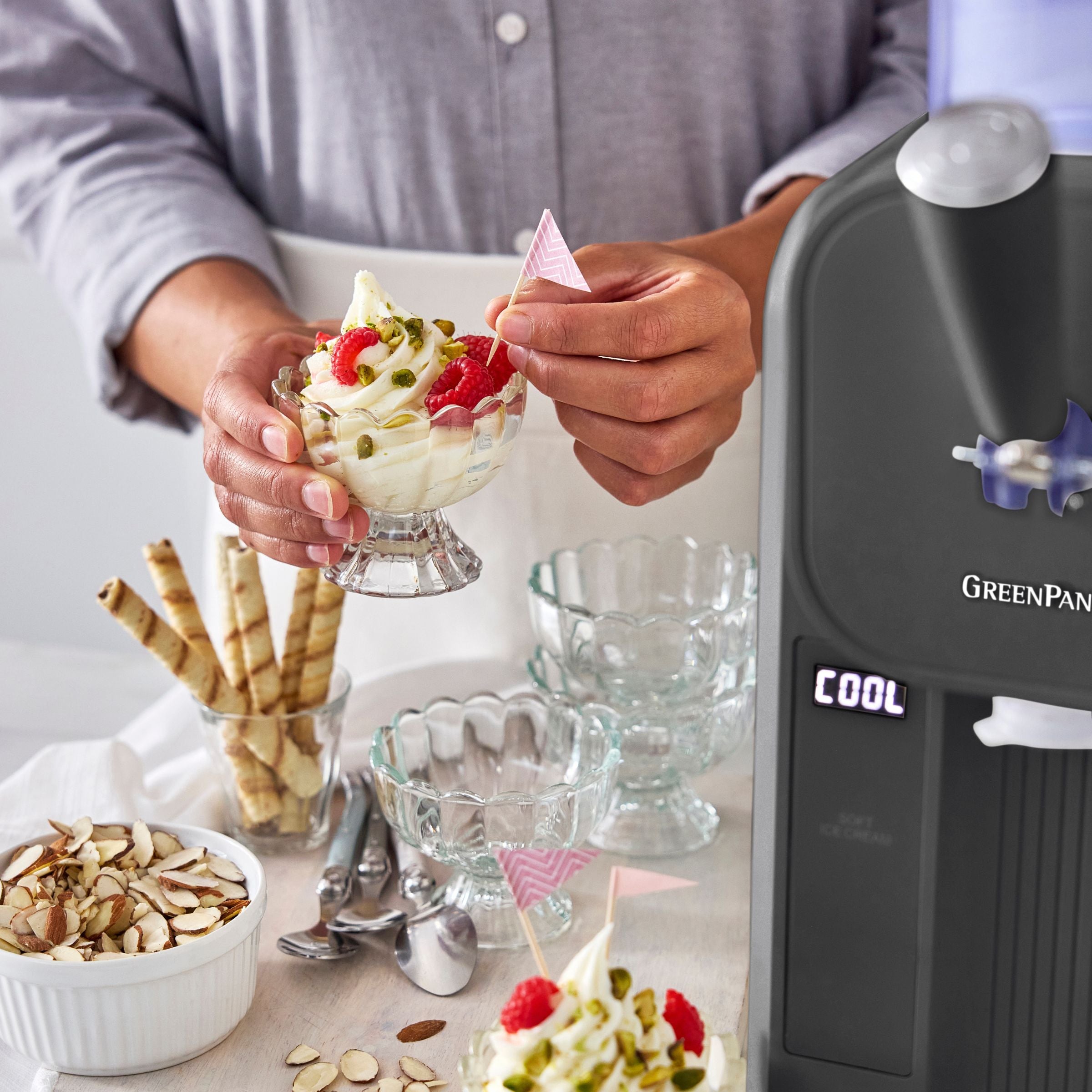 Snelle ijsmachine - Softijs & Frozen Drinks - Grey met Receptenboek