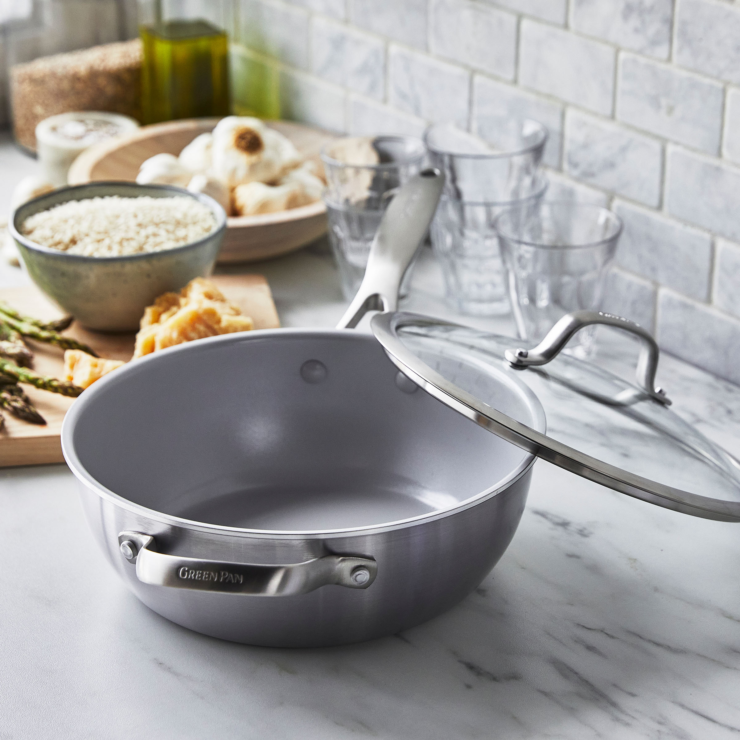 Greenpan Venice Pro Evershine Koekenpannen Kookpannen 24cm met deksel Keramisch inductie pfas-vri vooraanzicht
