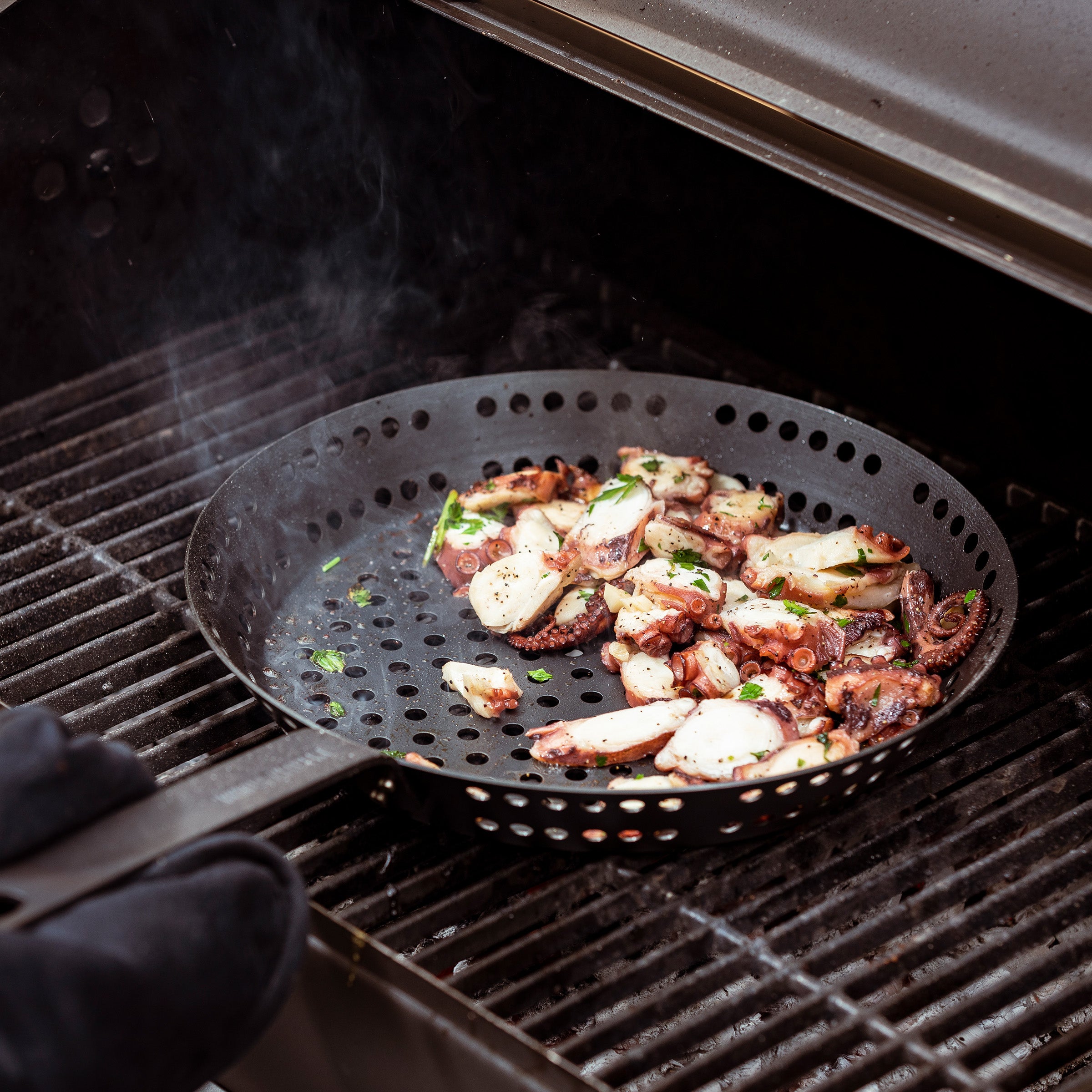 Merten & Storck Carbon Steel BBQ Koekenpan 30cm zwart op BBQ