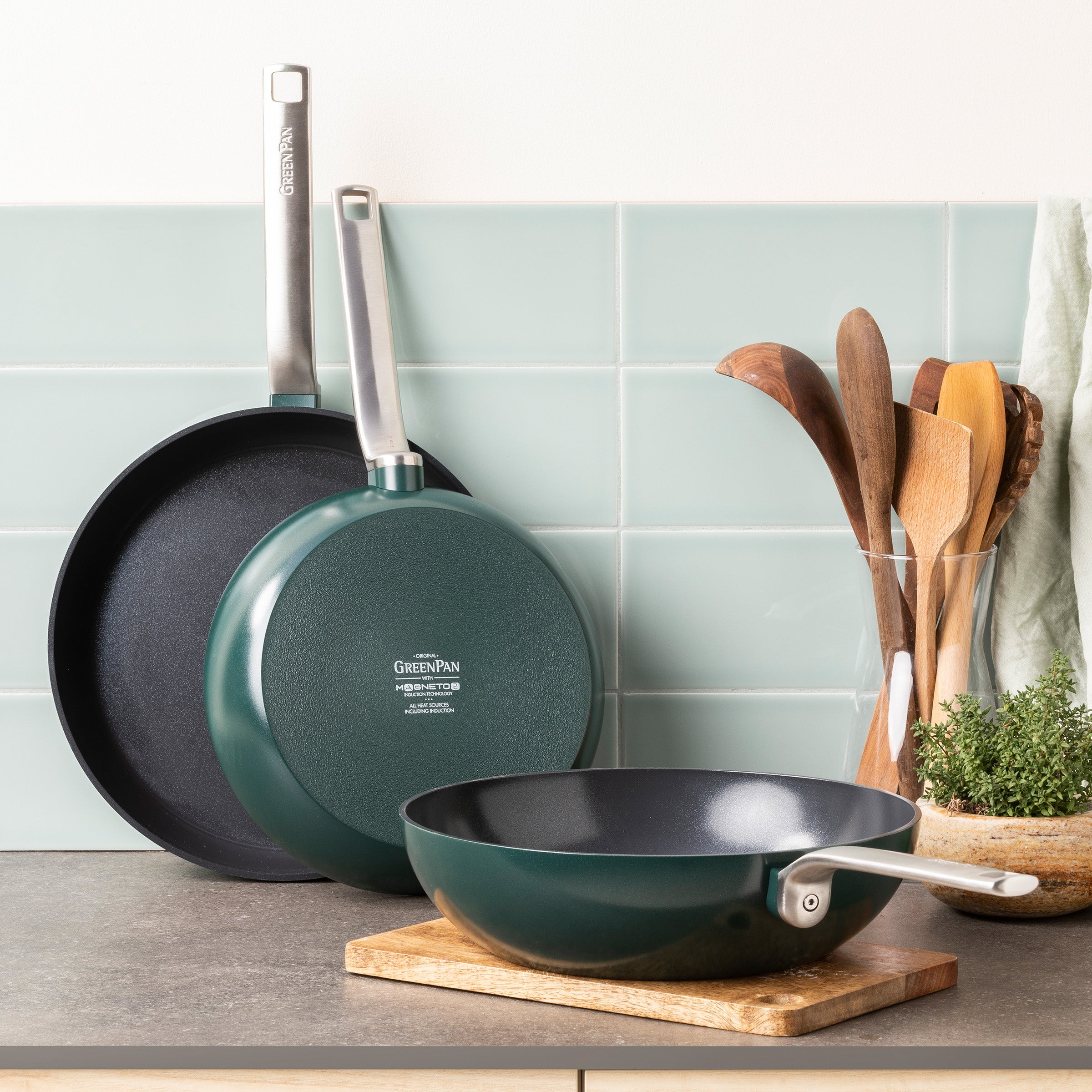 Evolution Pine Green Koekenpan 24cm groen collectie