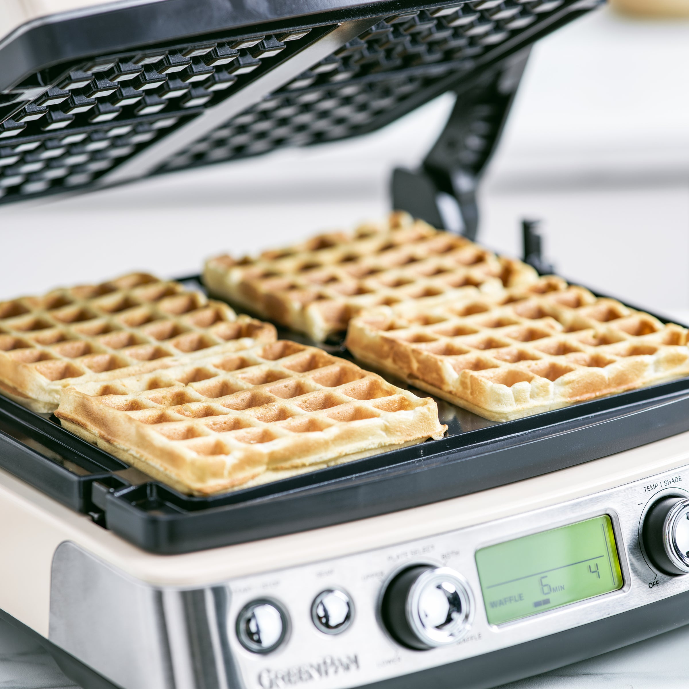 Contactgrill Cream met wafels