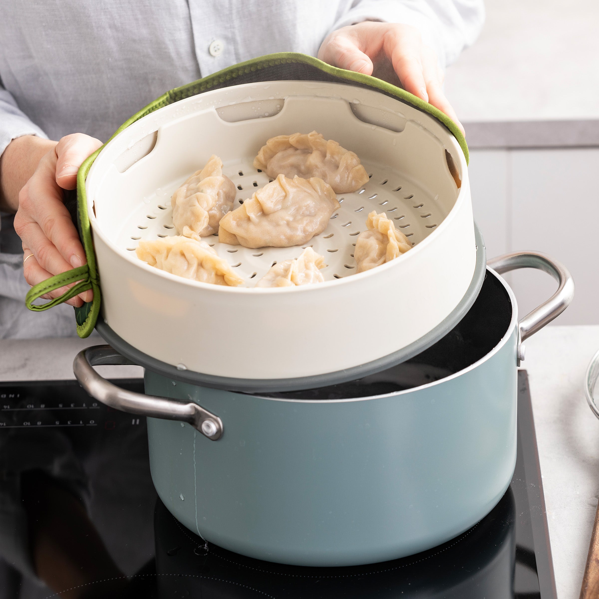 Steamy Crème 24cm met dumplings