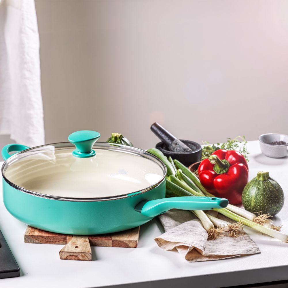  Rio Turquoise Hapjespan met deksel 30cm met groenten