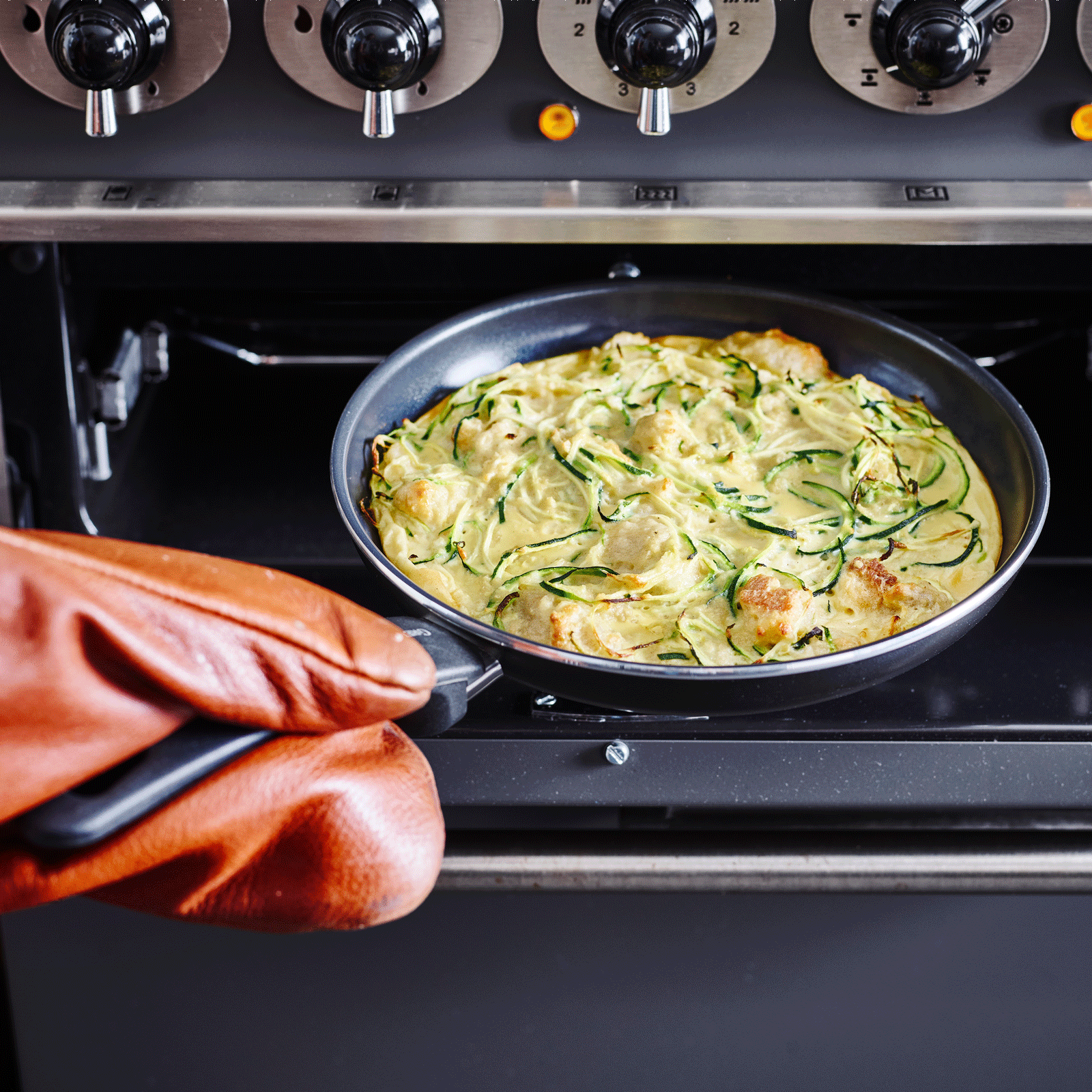  Cambridge Black Koekenpan 20cm zwart in oven