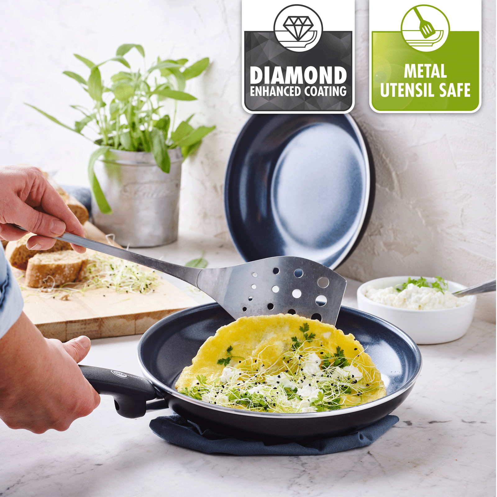 Cambridge Black Grillpan vierkant 28cm zwart met eten